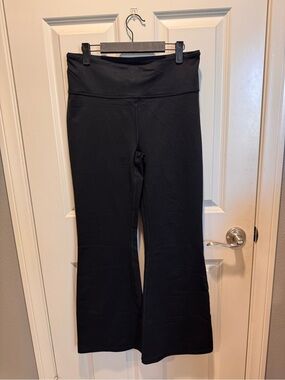 Fabletics Black Women’s Flare Yoga Pants